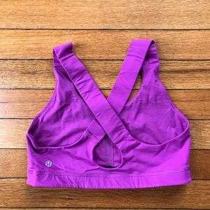 Lululemon sports bra